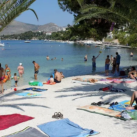 Double 17609b 3* Trogir