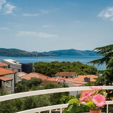 Double 17609b Gostinjska kuća Trogir